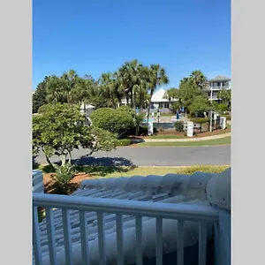 Holiday home Jewel 5bd-3 1/2 Bath -5 Min Walk To Beach!, Destin